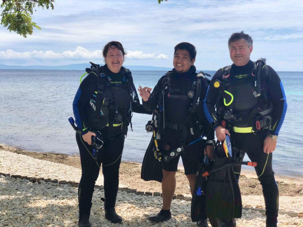 Southseas Beach Resort And Dive Center Santander Luaran gambar